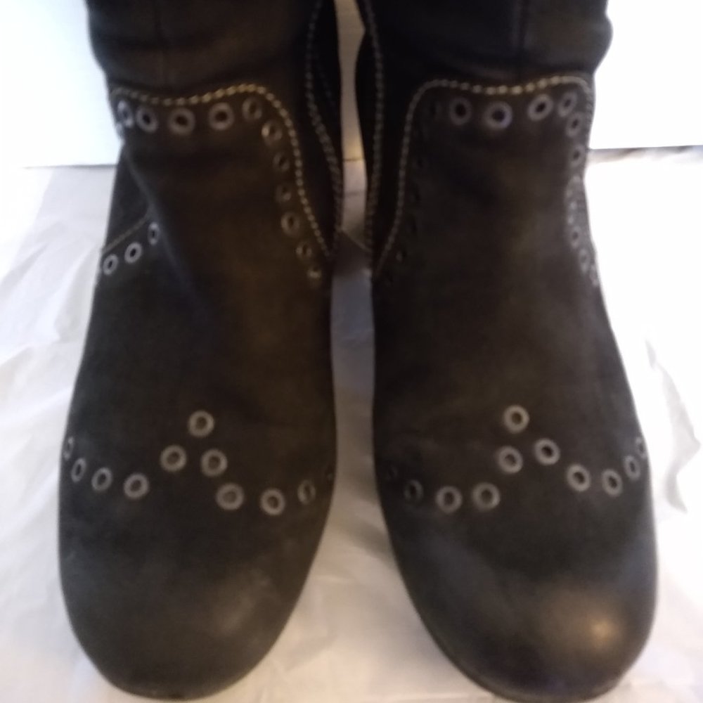 Super cool Fly London Boots 37